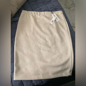 ELIE TAHARI NWT cream suede pencil skirt